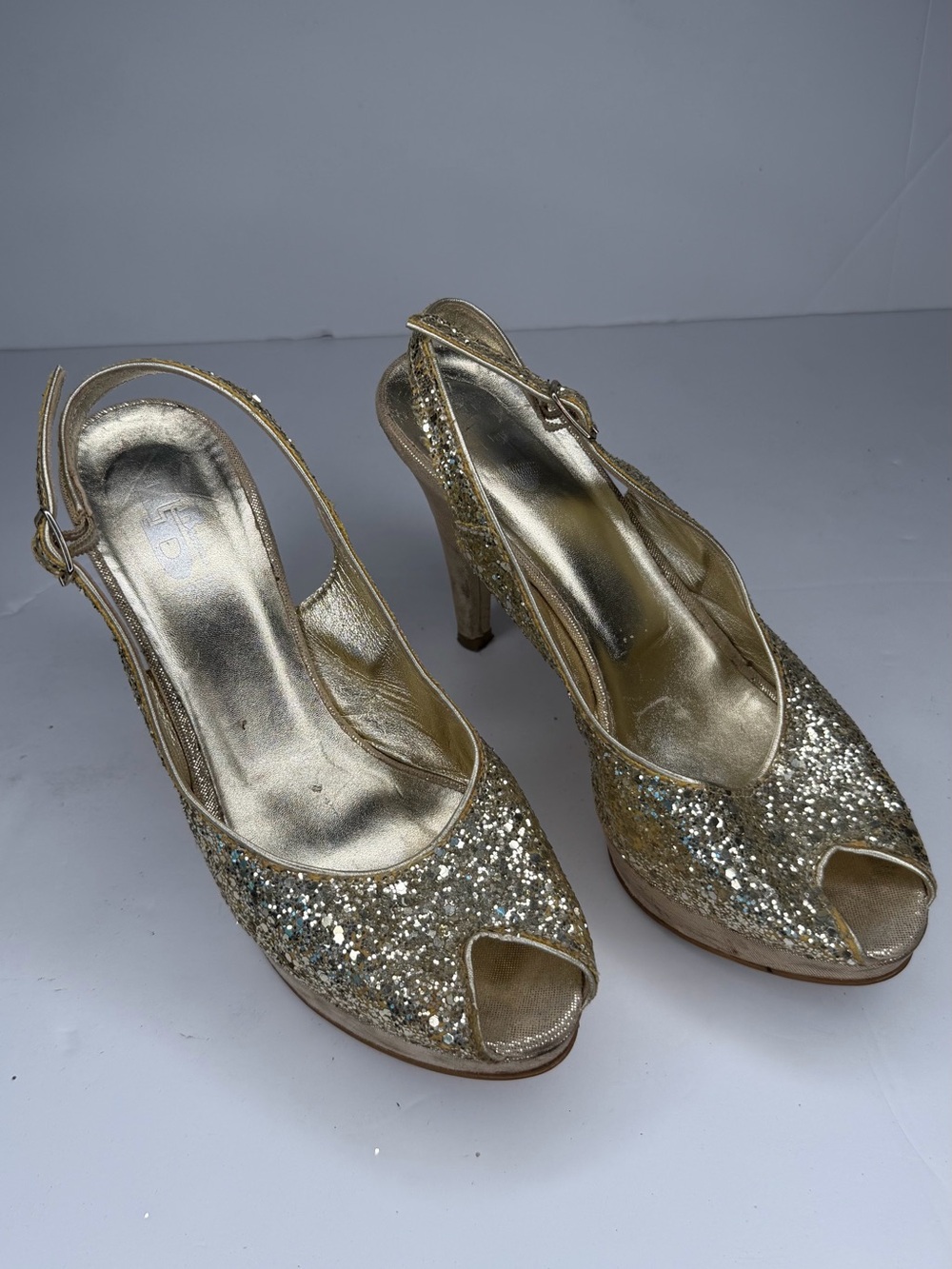 Browns Gold Glitter Peep-Toe Slingback Heels size 38 or 7.5 US